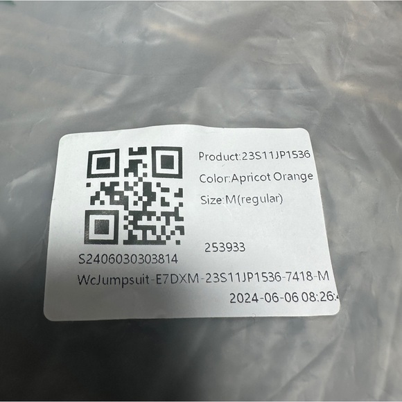 Halara Adjustable Strap Button Multiple Pockets Overalls MEDIUM- Orange - Picture 10 of 10